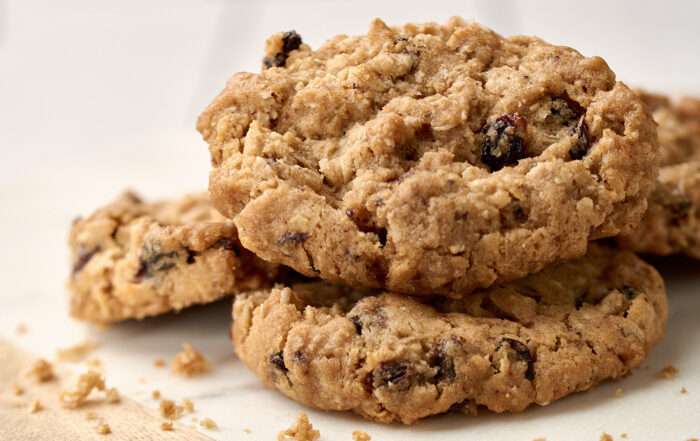 Anabolic oatmeal raisin cookies