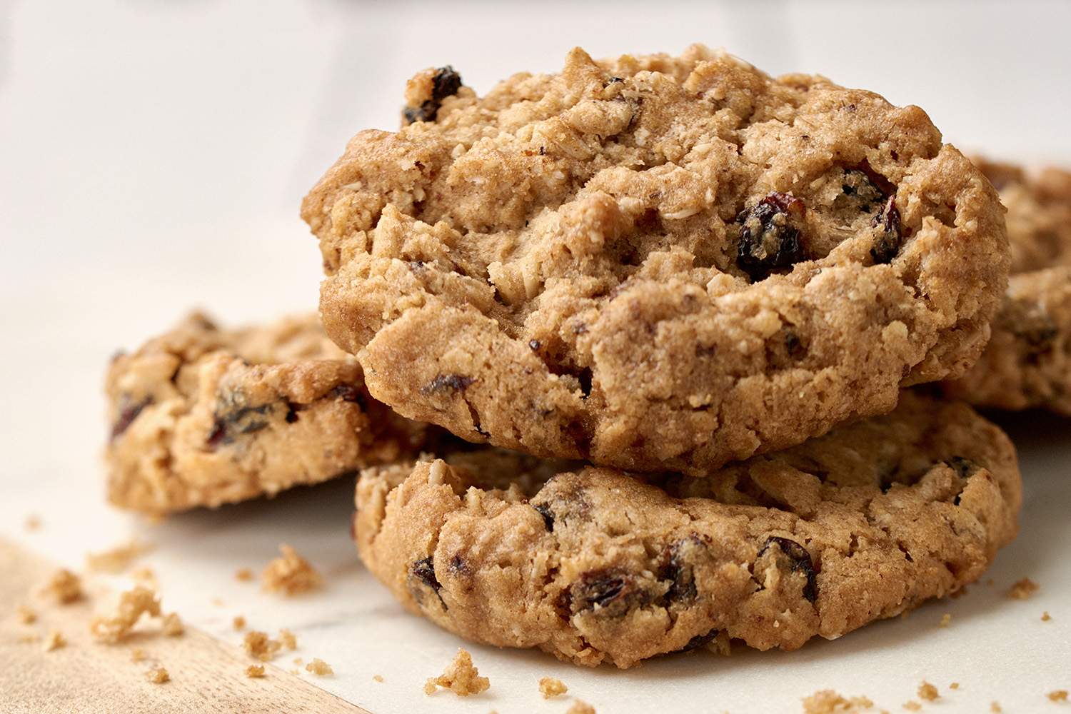 Anabolic oatmeal raisin cookies